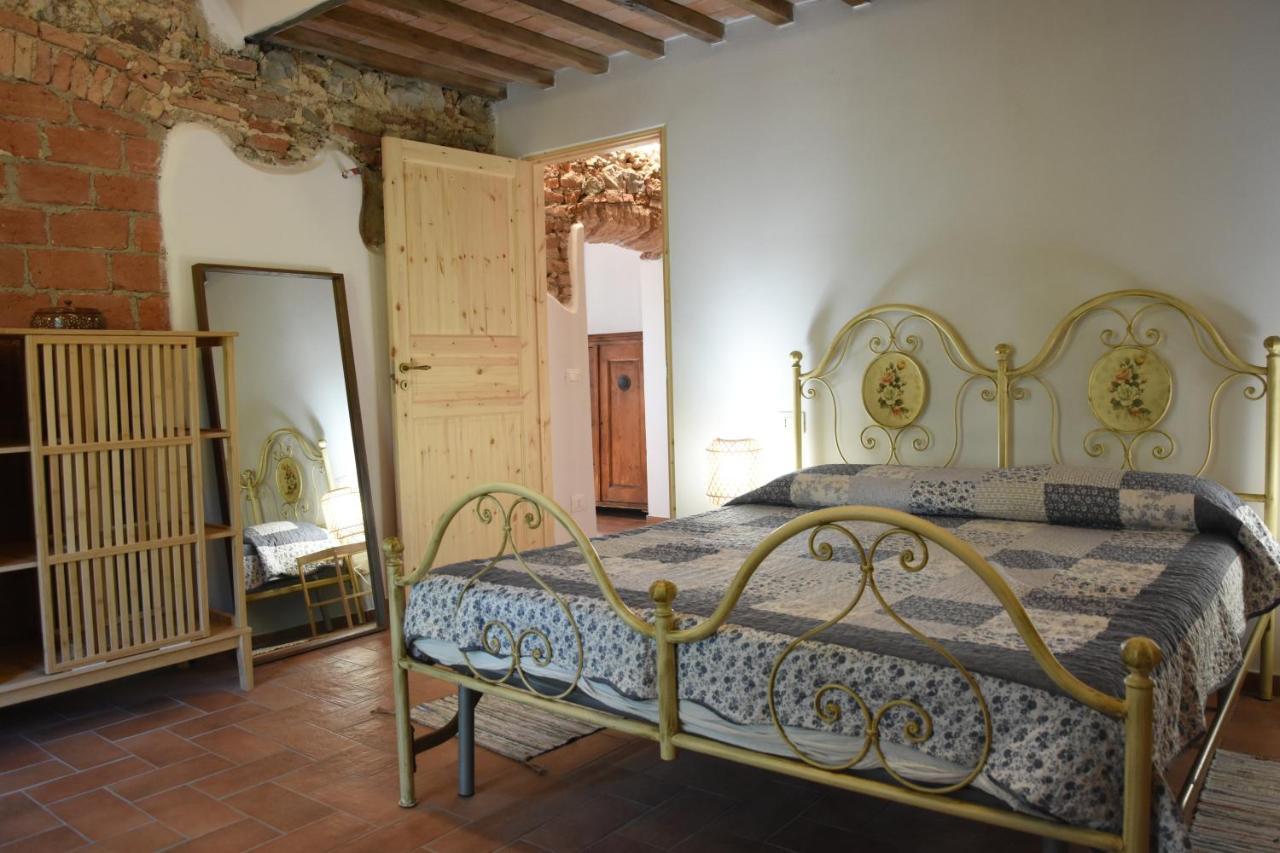 Elba Borgo Di Latrano Apartment Magazzini  Bilik gambar